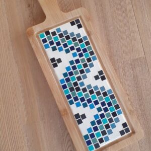 Mozaiek DIY box borrrelplank gemaakt door Rianne.