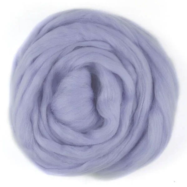 Bol zachte pastel lila merino, biologisch geverfd.