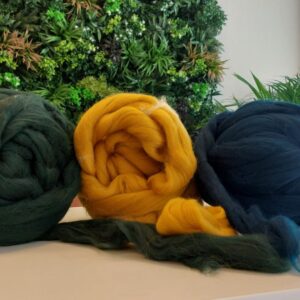 Najaarskleuren lontwol in Forrest, Okergeel en Petrol.