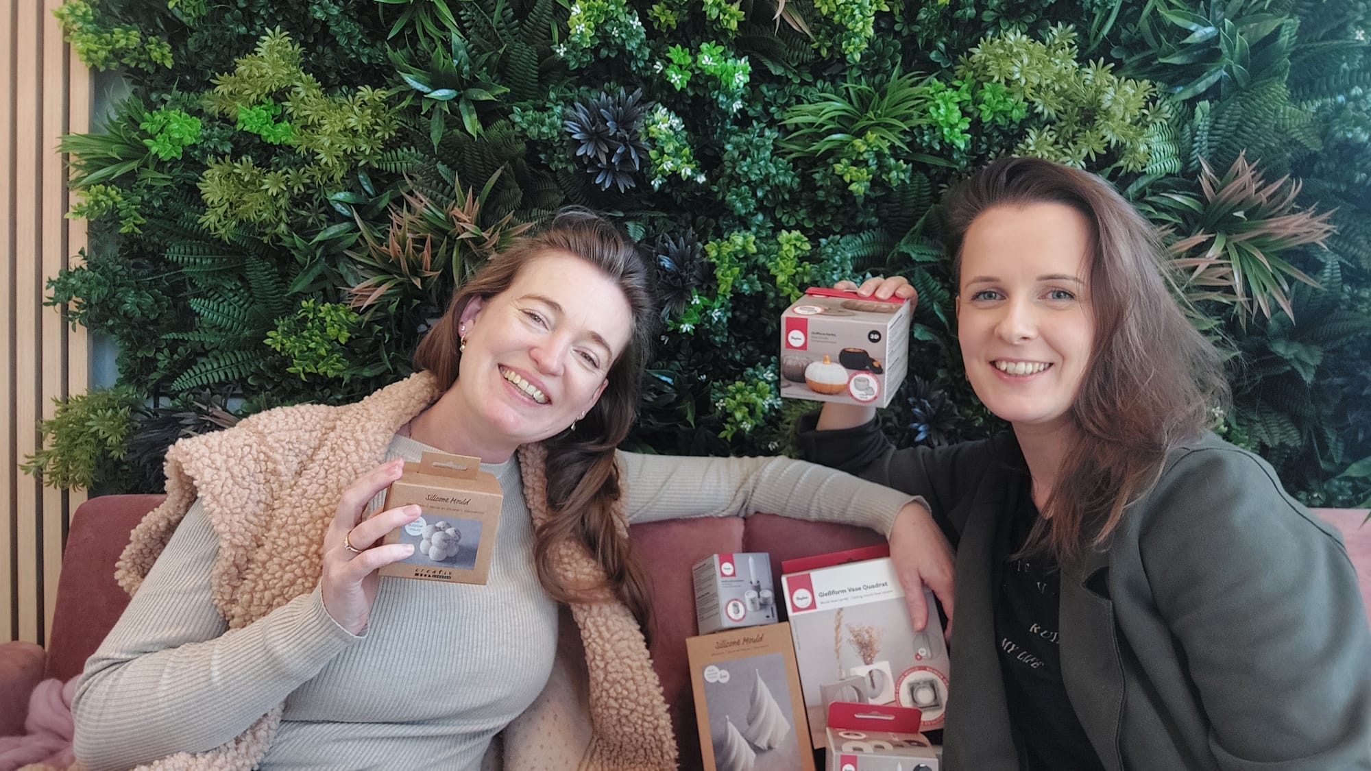 We hebben hele leuke siliconen gietmallen in onze DIY webshop.