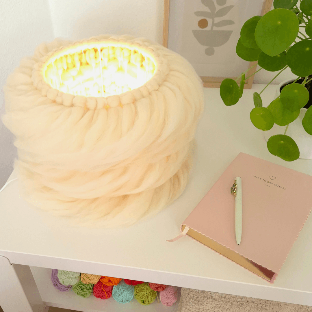 Lampenkap van lontwol origineel in Ivory.