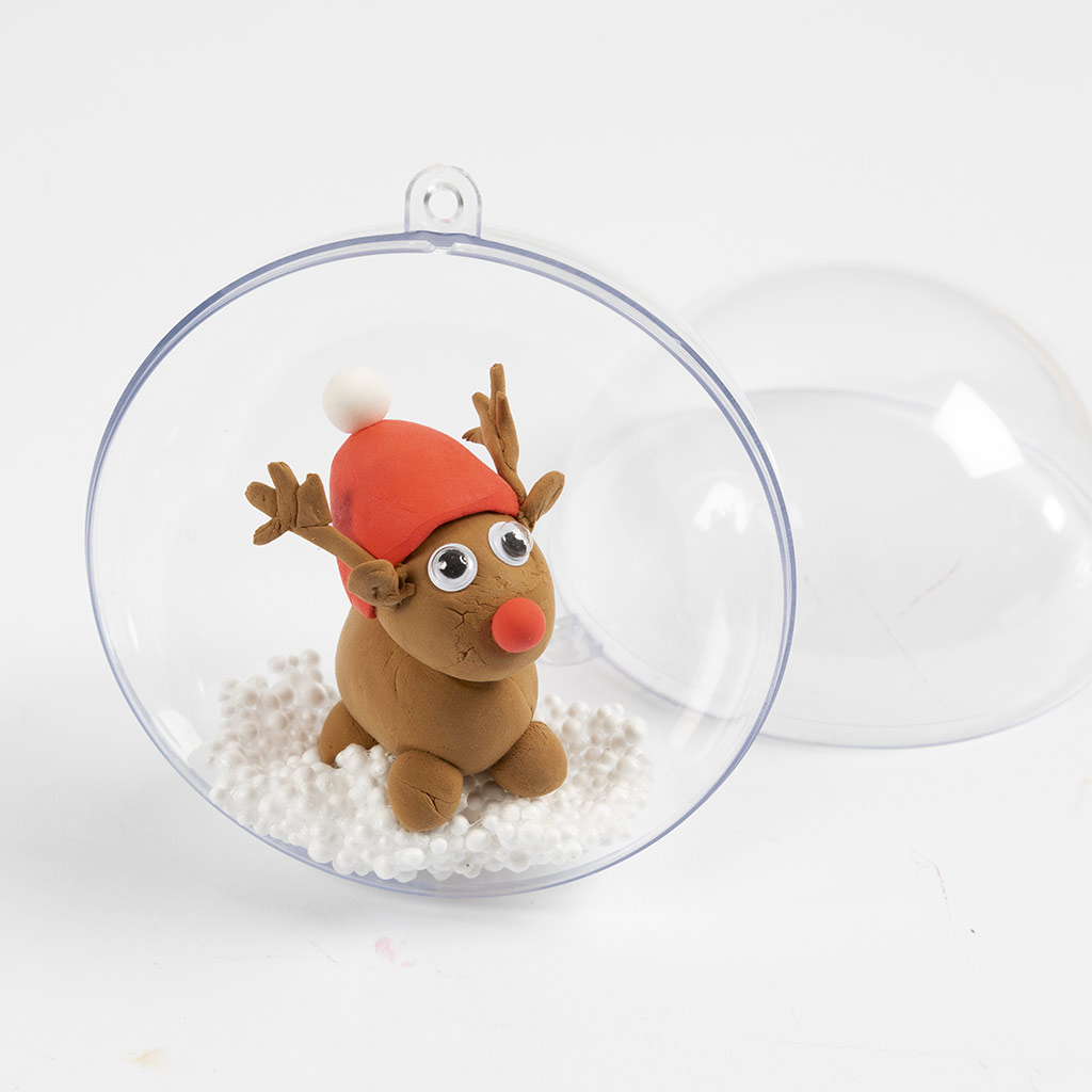 kerstballen met polymeerklei. rendier
